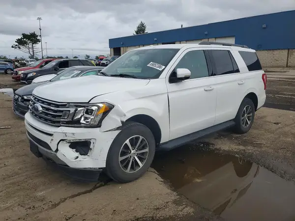 1FMJU1JT8KEA44031 — 2019 Ford Expedition, Передняя часть (Front End), фото до ремонта
