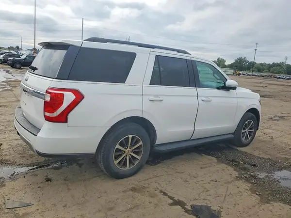 1FMJU1JT8KEA44031 — 2019 Ford Expedition, фото 3 с аукциона Copart, Передняя часть