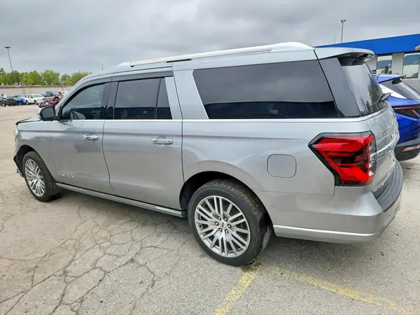 1FMJK1M87PEA20968 — 2023 Ford Expedition, фото 2 с аукциона Copart, Передняя часть