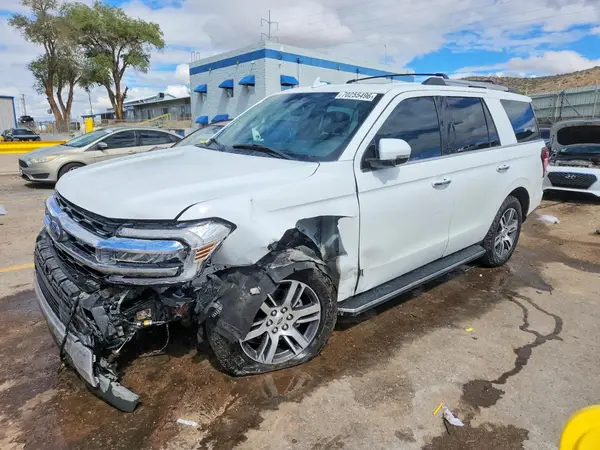 1FMJU2A81PEA28844 — 2023 Ford Expedition, Передняя часть (Front End), фото до ремонта