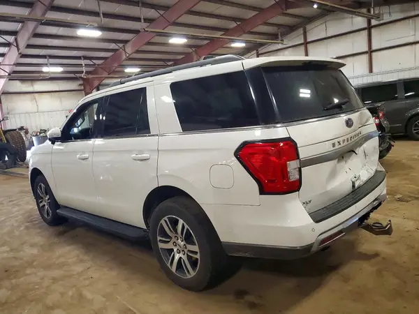 1FMJU1J87REA03556 — 2024 Ford Expedition, фото 2 с аукциона Copart, Задняя часть