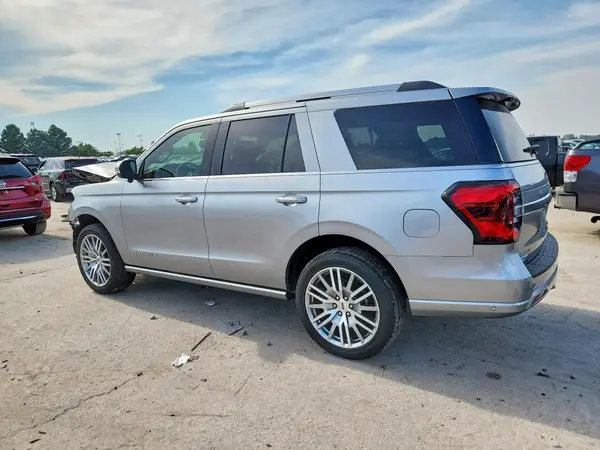 1FMJU1M80REA44011 — 2024 Ford Expedition, фото 2 с аукциона Copart, Передняя часть