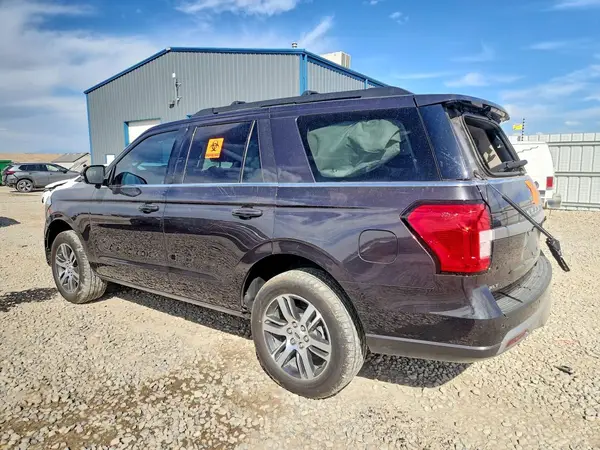 1FMJU1J8XREB07409 — 2024 Ford Expedition, фото 2 с аукциона Copart, Передняя часть
