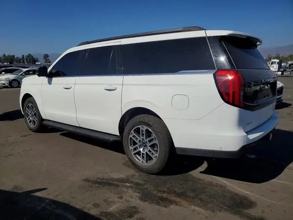 1FMJK1J85SEA28984 — 2025 Ford Expedition, фото 2 с аукциона Copart 28.09.2026, Повреждения снизу