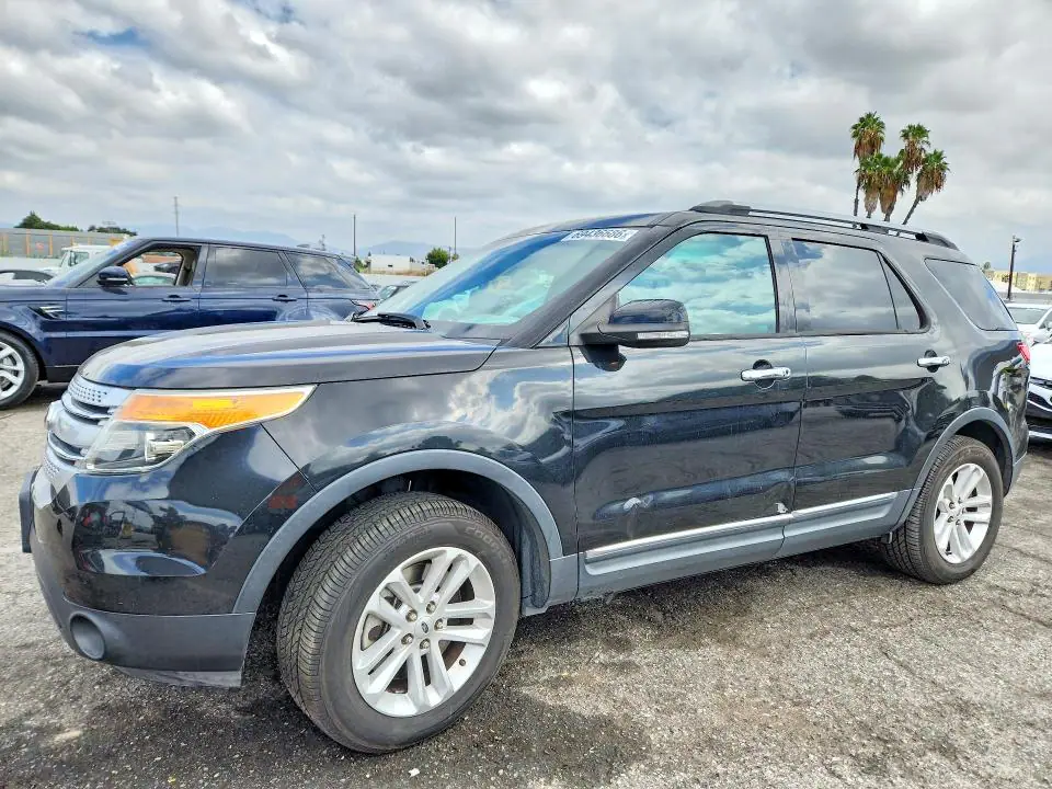 1FM5K7D8XEGA54733 Ford Explorer 2014 — повреждение Боковая часть, фото до ремонта