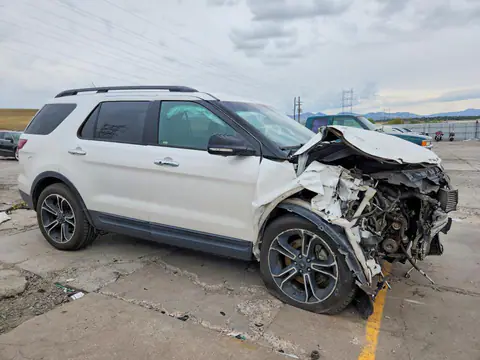 1FM5K8GT5EGB17520 — 2014 Ford Explorer, фото 4 с аукциона Copart 14.10.2026, Передняя часть