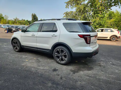 1FM5K8GT1FGA52683 — 2015 Ford Explorer, фото 2 с аукциона Copart 14.10.2026, Передняя часть