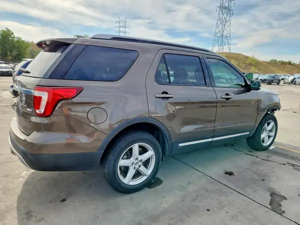 1FM5K8D81GGD02389 — 2016 Ford Explorer, фото 3 с аукциона Copart, Передняя часть