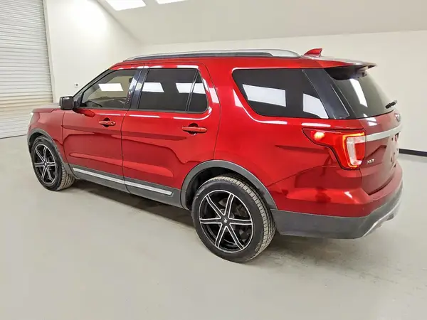 1FM5K7D84GGB41661 — 2016 Ford Explorer, фото 2 с аукциона Copart 01.10.2026, Механические повреждения