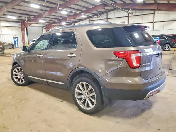 1FM5K8F80GGC96145 — 2016 Ford Explorer, фото 2 с аукциона Copart, Передняя часть