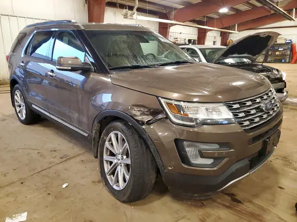 1FM5K8F80GGC96145 — 2016 Ford Explorer, фото 4 с аукциона Copart, Передняя часть