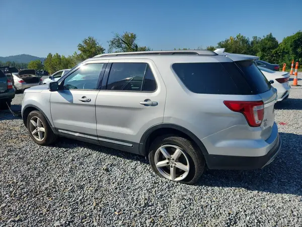 1FM5K8D80GGA99429 — 2016 Ford Explorer, фото 2 с аукциона Copart, Боковая часть