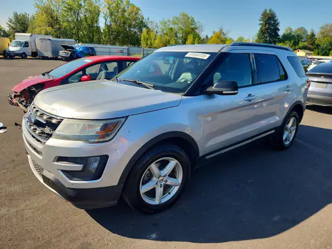 1FM5K8D87GGA47988 — 2016 Ford Explorer, Передняя часть, фото до ремонта