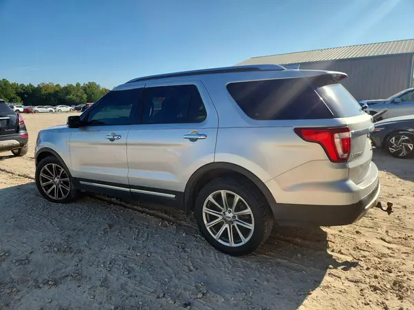 1FM5K8F82GGA79289 — 2016 Ford Explorer, фото 2 с аукциона Copart, Боковая часть