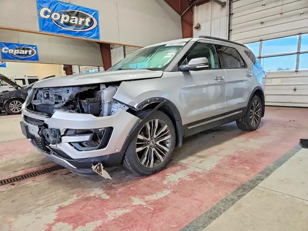 1FM5K8HT8GGB50741 — 2016 Ford Explorer, Передняя часть (Front End), фото до ремонта