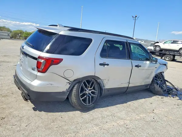 1FM5K8GT0GGC25627 — 2016 Ford Explorer, фото 3 с аукциона Copart, Боковая часть