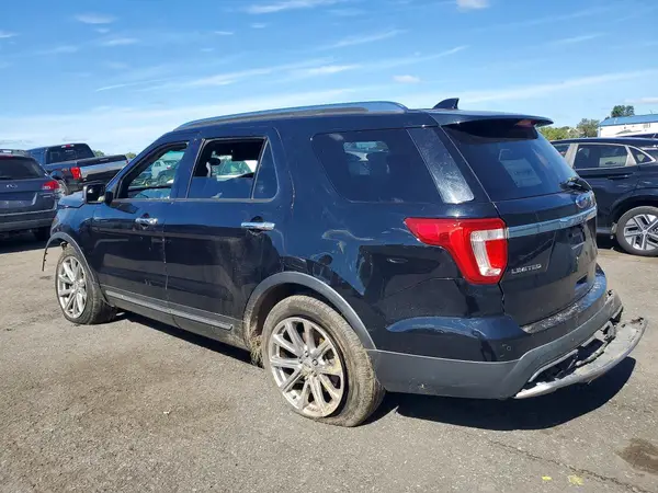 1FM5K8F80GGA71031 — 2016 Ford Explorer, фото 2 с аукциона Copart, Передняя часть