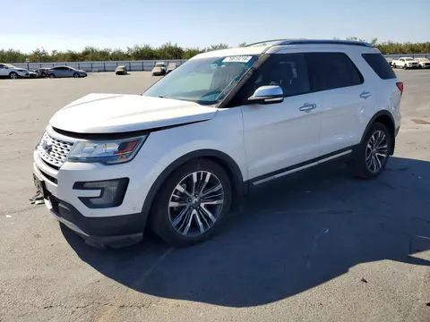 1FM5K8HT7GGC72412 — 2016 Ford Explorer, Передняя часть (Front End), фото до ремонта