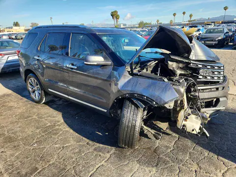 1FM5K8F89HGD99968 — 2017 Ford Explorer, фото 4 с аукциона Copart 06.10.2026, Передняя часть