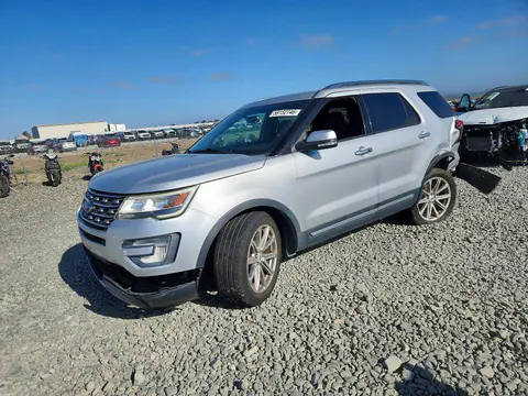 1FM5K7F88HGC93649 — 2017 Ford Explorer, Задняя часть (Rear End), фото до ремонта