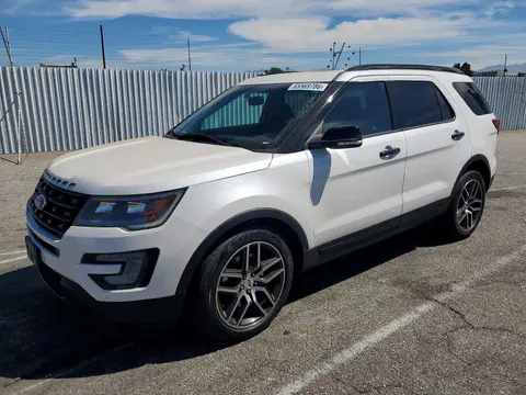 1FM5K8GT5HGA70073 — 2017 Ford Explorer, Пожар (Burn), фото до ремонта