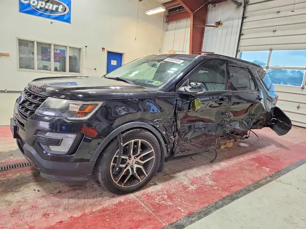 1FM5K8GT7HGC65141 — 2017 Ford Explorer, Боковая часть (Side), фото до ремонта