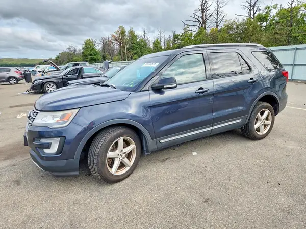 1FM5K8D80HGE31600 — 2017 Ford Explorer, Передняя часть (Front End), фото до ремонта