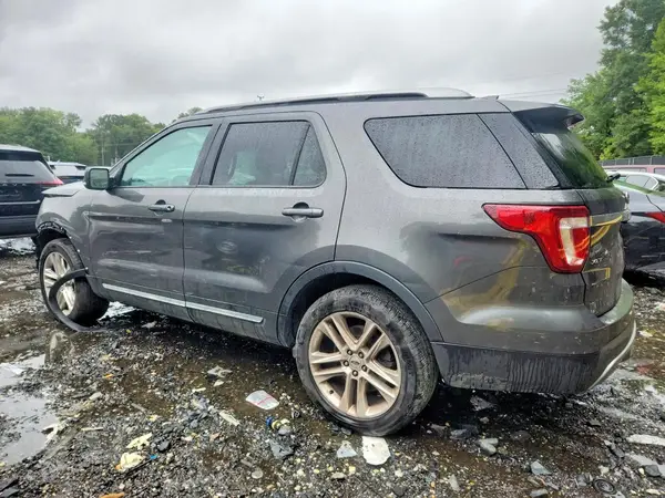 1FM5K8D89HGB58060 — 2017 Ford Explorer, фото 2 с аукциона Copart 13.10.2026, Передняя часть