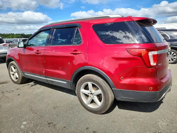 1FM5K8DH0HGB71067 — 2017 Ford Explorer, фото 2 с аукциона Copart 28.09.2026, Передняя часть