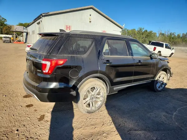 1FM5K8D88HGA21322 — 2017 Ford Explorer, фото 3 с аукциона Copart 14.10.2026, Передняя часть
