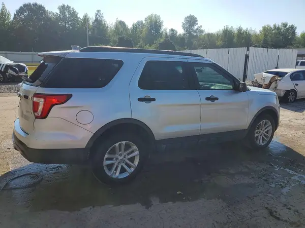 1FM5K7BH8HGB46267 — 2017 Ford Explorer, фото 3 с аукциона Copart 15.10.2026, Задняя часть