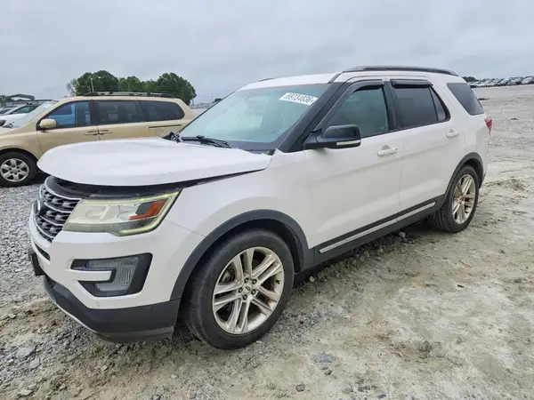 1FM5K7D86HGB19131 — 2017 Ford Explorer, Передняя часть (Front End), фото до ремонта