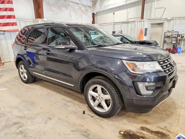 1FM5K8D89HGD81246 — 2017 Ford Explorer, фото 4 с аукциона Copart 30.09.2026, Боковая часть