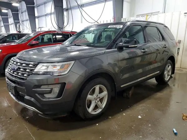 1FM5K8D83HGC05616 — 2017 Ford Explorer, Передняя часть (Front End), фото до ремонта