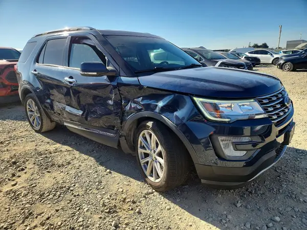 1FM5K7FH2HGE00162 — 2017 Ford Explorer, фото 4 с аукциона Copart, Боковая часть