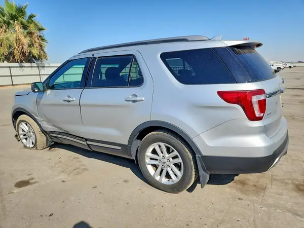 1FM5K7D86HGB22112 — 2017 Ford Explorer, фото 2 с аукциона Copart, Передняя часть