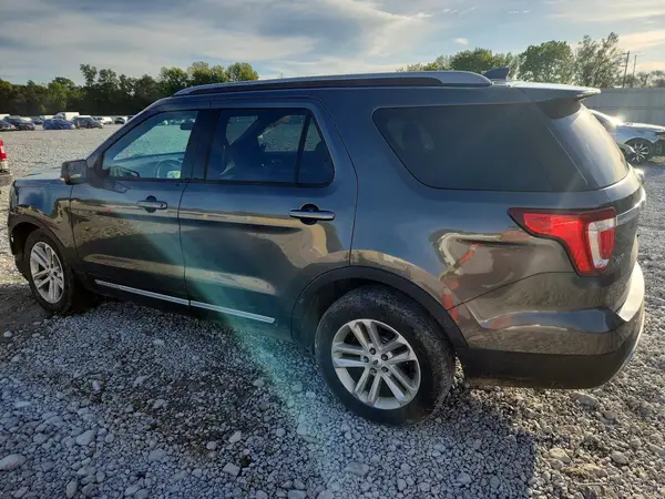 1FM5K7D87HGD82339 — 2017 Ford Explorer, фото 2 с аукциона Copart, Передняя часть
