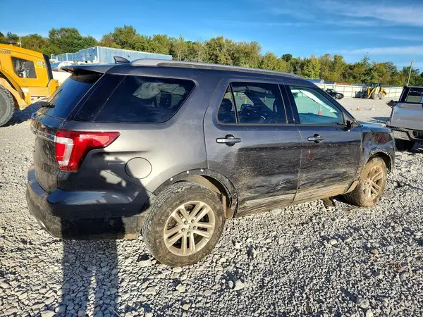1FM5K7D87HGD82339 — 2017 Ford Explorer, фото 3 с аукциона Copart, Передняя часть
