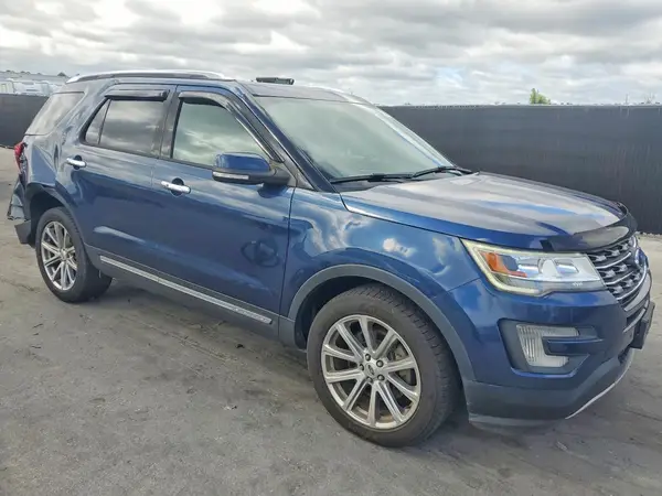 1FM5K8F88HGE07719 — 2017 Ford Explorer, фото 4 с аукциона Copart 06.10.2026, Задняя часть