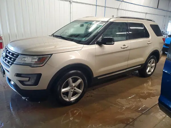 1FM5K8DH9HGA68097 — 2017 Ford Explorer, Передняя часть (Front End), фото до ремонта