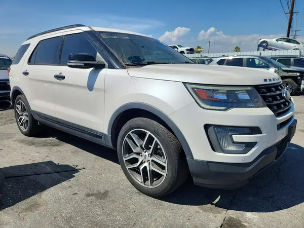 1FM5K8GT6HGD90101 — 2017 Ford Explorer, фото 4 с аукциона Copart, Мелкие вмятины и царапины
