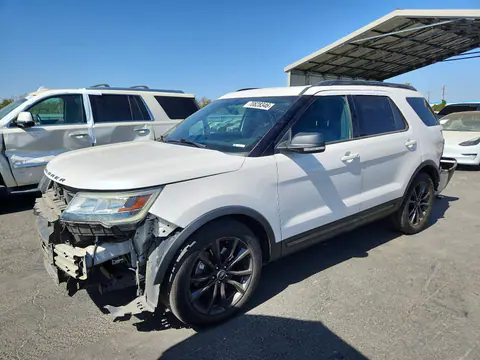 1FM5K7D81HGC21579 — 2017 Ford Explorer, Передняя часть (Front End), фото до ремонта