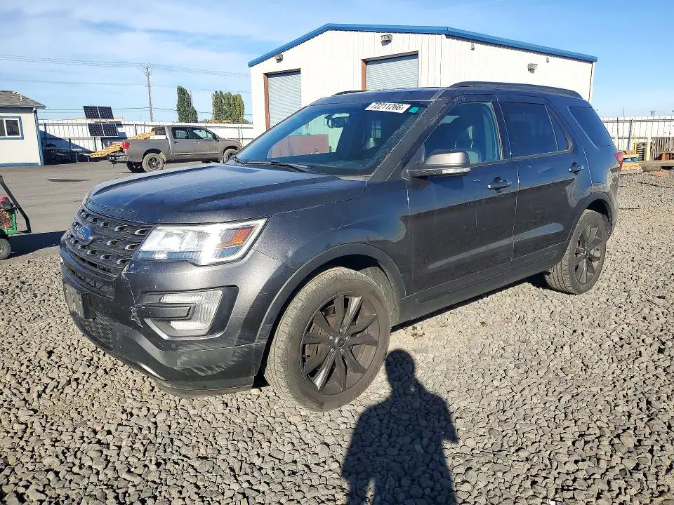 1FM5K8DH3HGD91691 Ford Explorer 2017 — повреждение Боковая часть, фото до ремонта