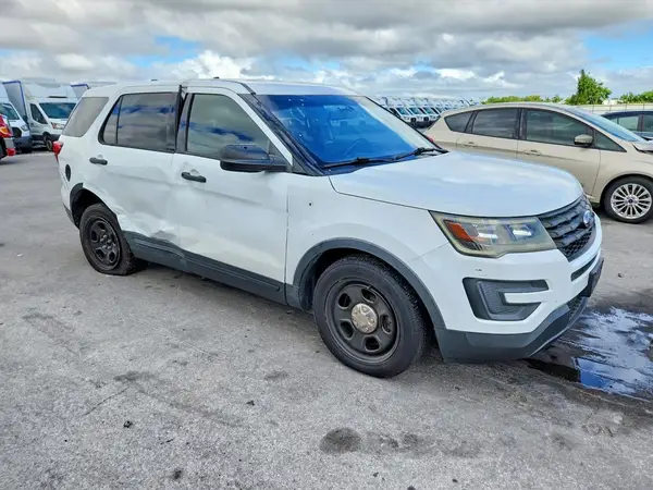 1FM5K8AR7JGB46315 — 2018 Ford Explorer, фото 4 с аукциона Copart, Боковая часть