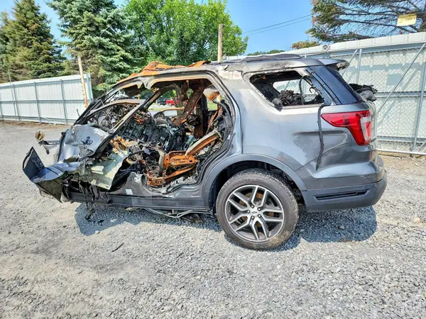 1FM5K8GT4JGC61294 — 2018 Ford Explorer, фото 2 с аукциона Copart 28.09.2026, Пожар