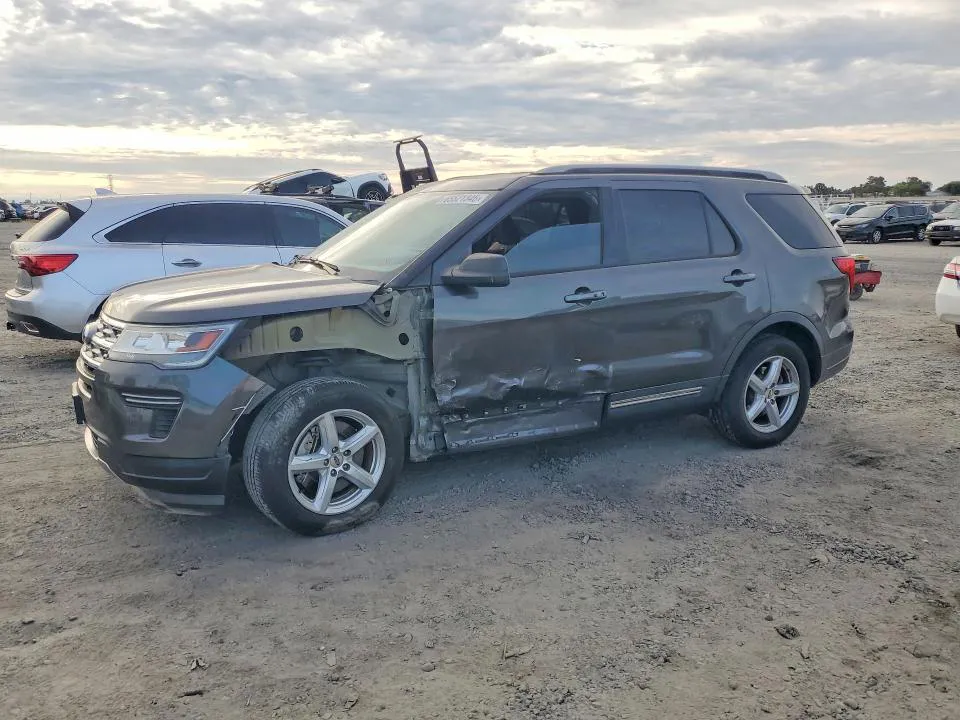 2018 Ford Explorer VIN 1FM5K7D81JGA81278 фото 1