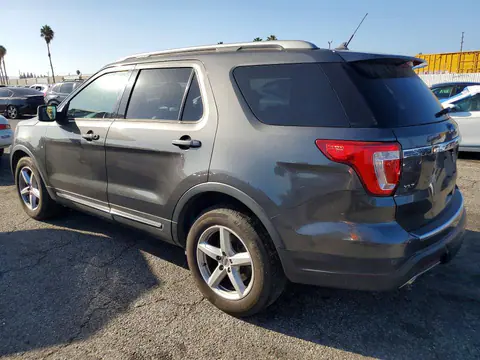 2018 Ford Explorer VIN 1FM5K7D87JGB32203 фото 2