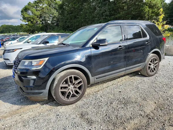 1FM5K8GT2JGC04530 — 2018 Ford Explorer, Передняя часть (Front End), фото до ремонта