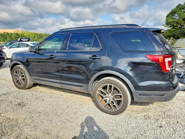 1FM5K8GT2JGC04530 — 2018 Ford Explorer, фото 2 с аукциона Copart, Передняя часть