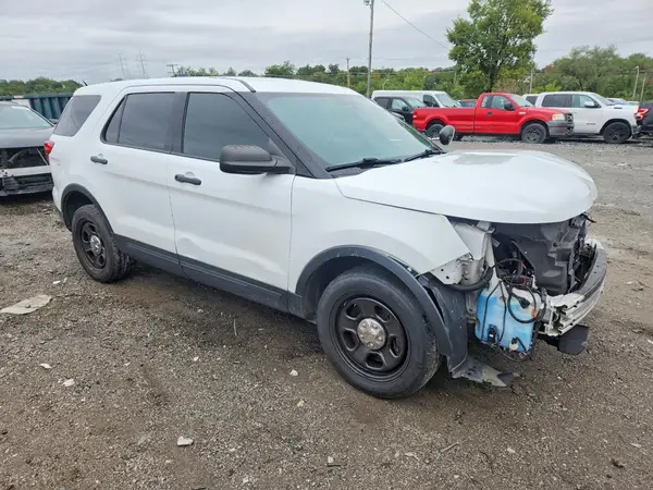 1FM5K8AR1JGA84524 — 2018 Ford Explorer, фото 4 с аукциона Copart, Передняя часть